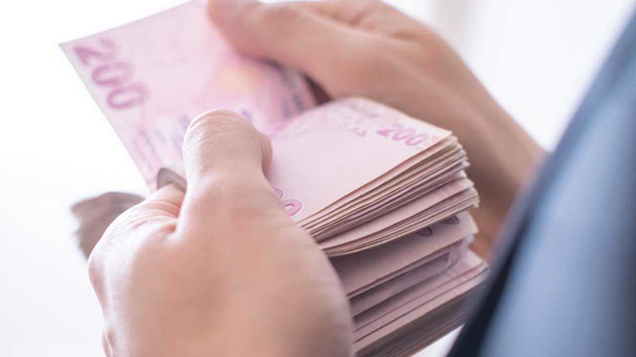 Sivil 450, öğrenci 250 TL ödeme yapacak:  Toplu taşıma kullanan binlerce vatandaşı etkiyecek açıklama yapıldı!