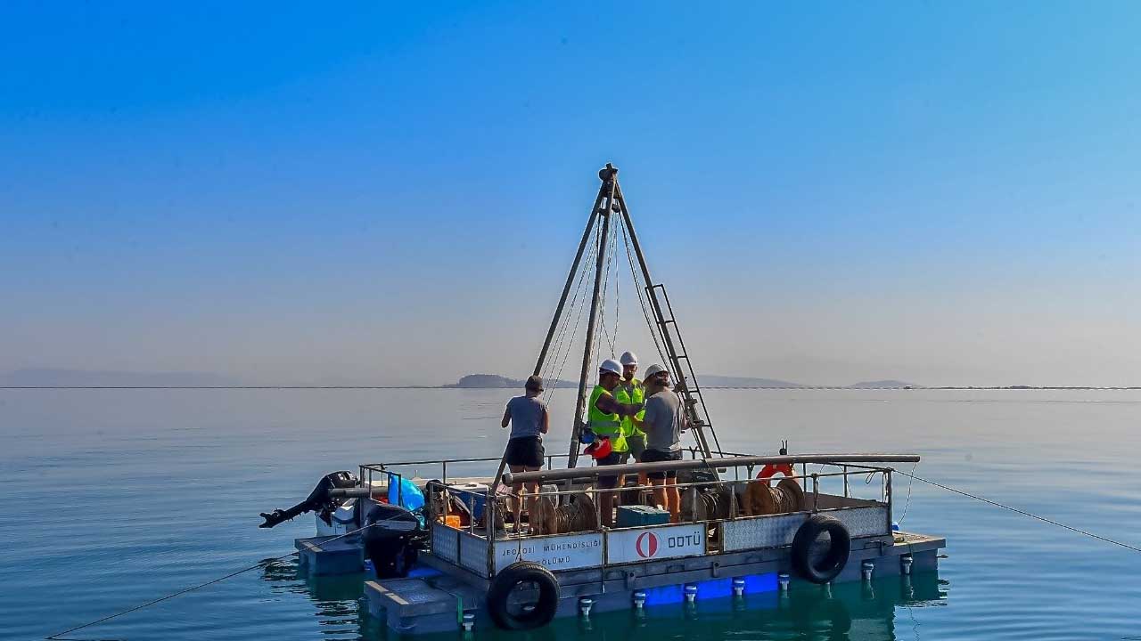 İzmir’de deprem açıklaması: İzmir Büyükşehir Belediyesi duyurdu!