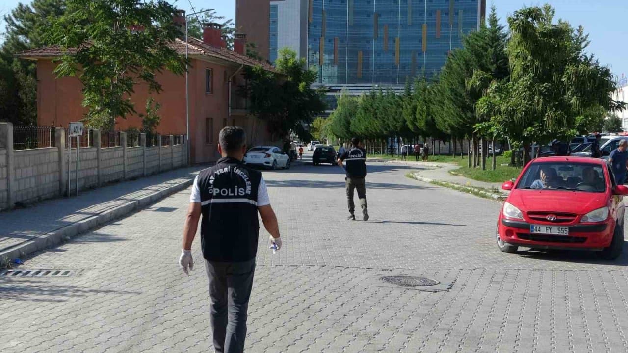 Malatya’da Hastane Otoparkında Silahlı Saldırı: 1 Ağır Yaralı