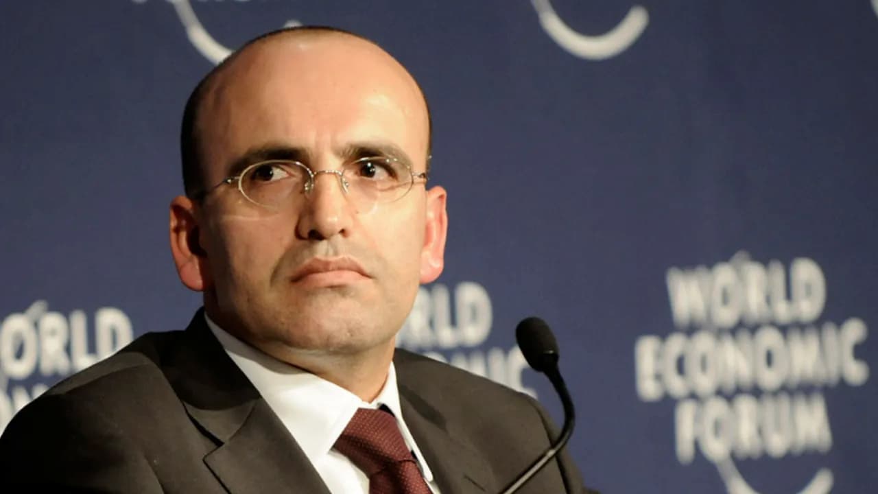 Cumhurbaşkanı Erdoğan'ın Büyüme Modeli Çöktü mü? Şimşek'ten İtiraf Gibi Açıklama