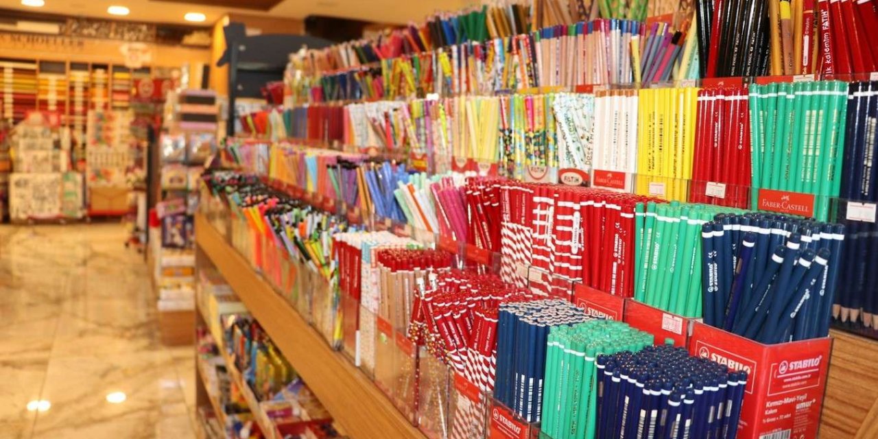 Kırtasiye sektöründe kriz derinleşirken fiyatlarda artıyor! Bu sene ihtiyaçlar 1.200 TL’ye ancak karşılanacak!