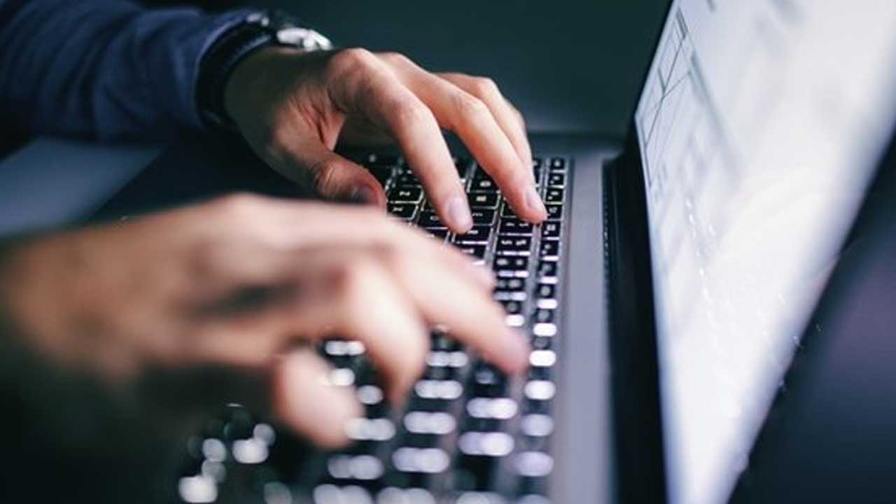 Apple, Teknosa, Vatan Bilgisayar, MediaMarkt ve buralarda geçerli olacak: Bu kredi kartını kullanan gençlere duyuruldu!