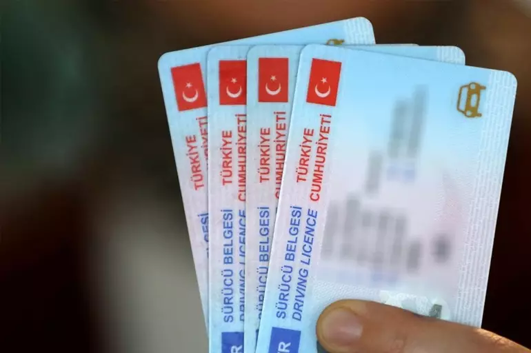 B Sınıfı ehliyeti olanlara İçişleri Bakanı Yerlikaya'dan son dakika açıklama! 125 cc altındaki motorları kullanabilecekler mi?