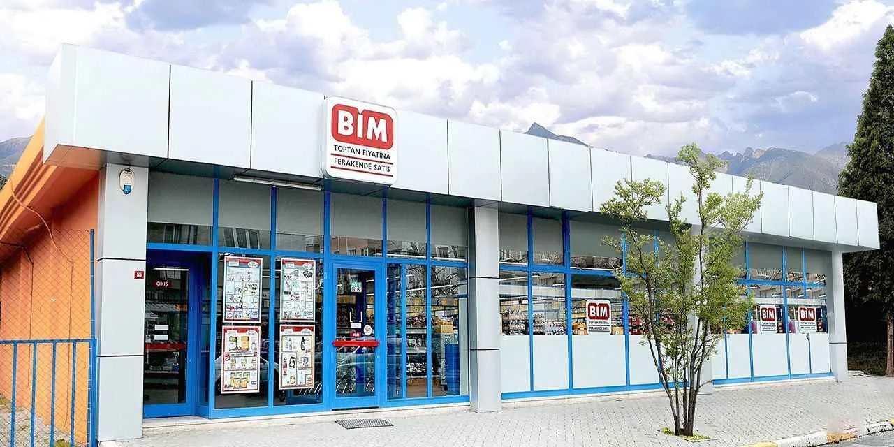 Bim zincir marketleri kırtasiye kataloğunu yayımladı! Lisanslı çantalar, kuru boyalar, silgiler kalemler, defterler…