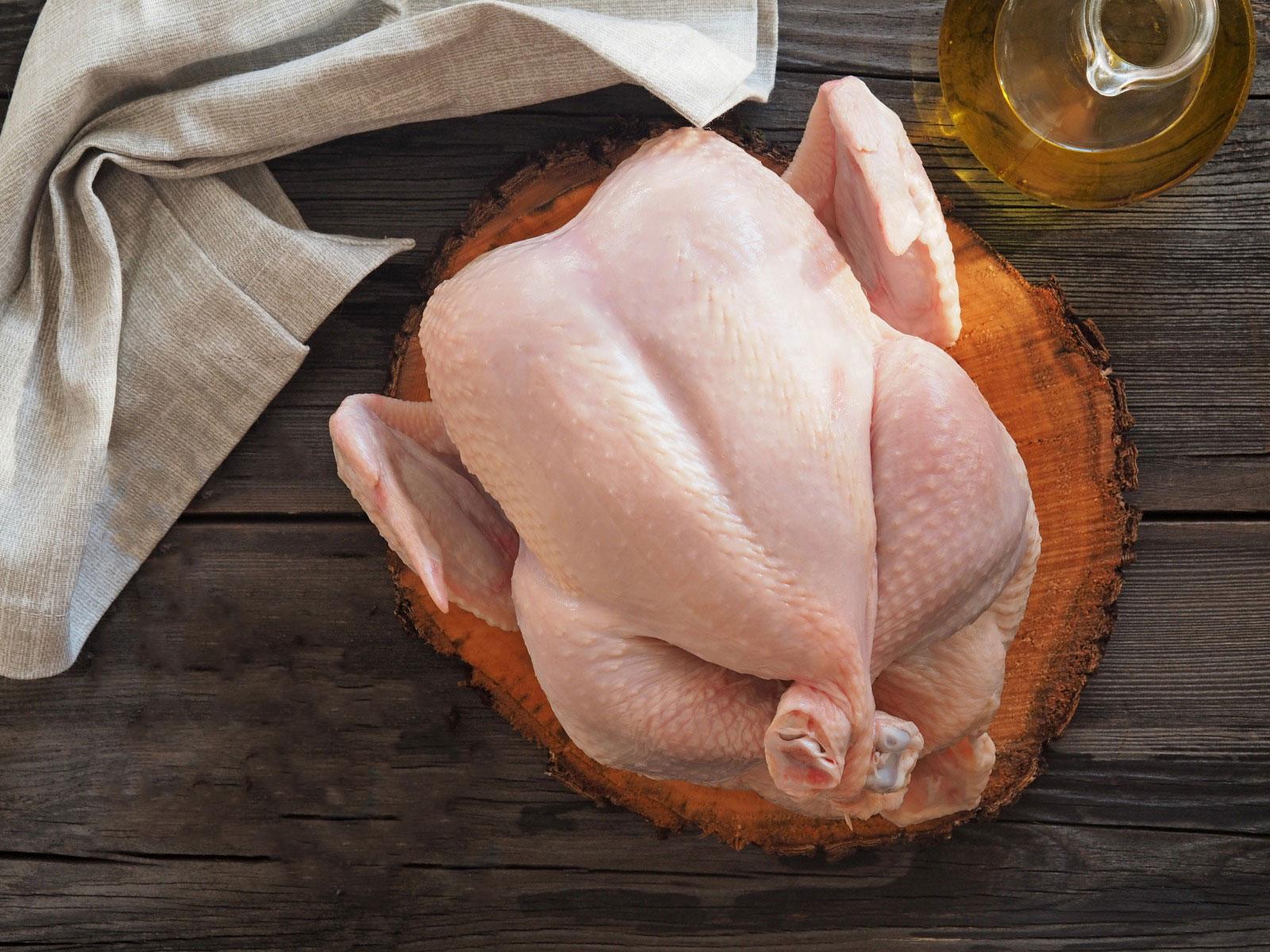 Bütün 1 tavuk fiyatında dev indirim! 48,5 TL ile 6 kişilik bir ailenin karnı doyacak: Markete giden ucuza kaliteli eti alır