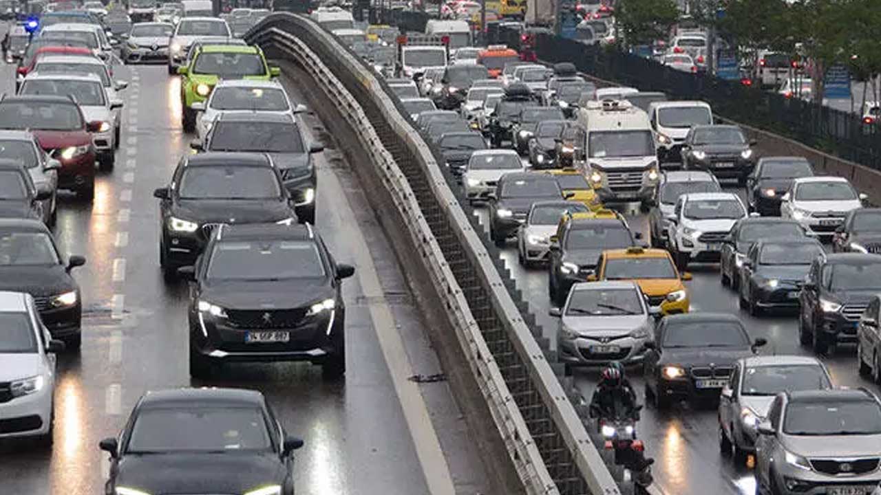 Yarın arabası ile yola çıkacak olan vatandaşlar: Duyuru yapıldı! HEPSİ kapatılıyor!