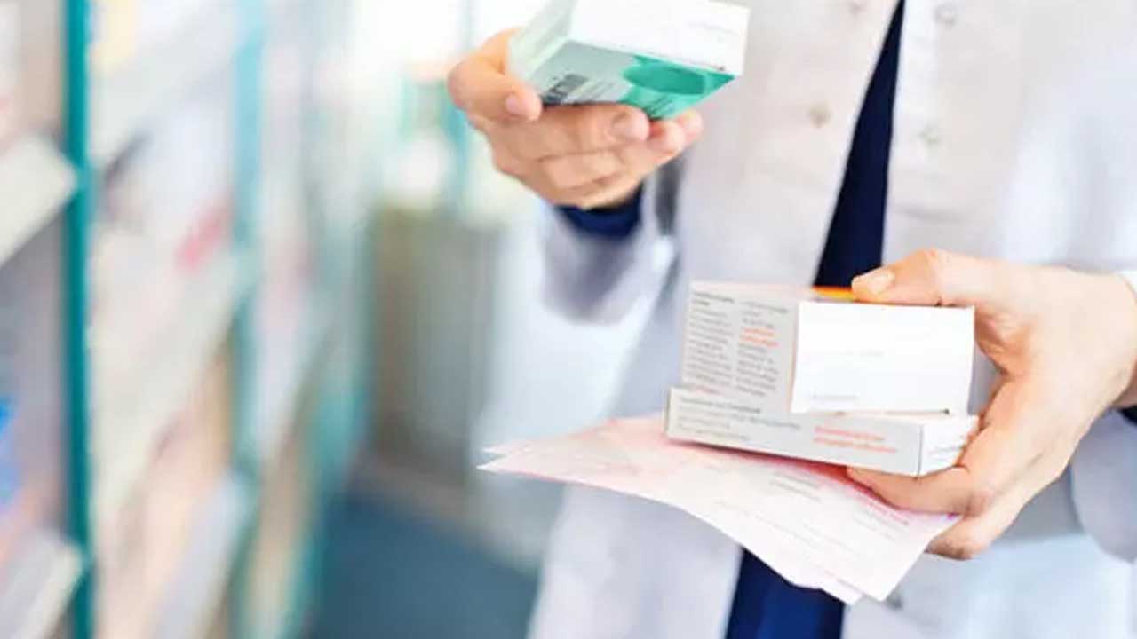 Eczane harcamalarında 200 TL indirim yapılacak: Yazılı açıklama ile vatandaşa bilgi verildi!