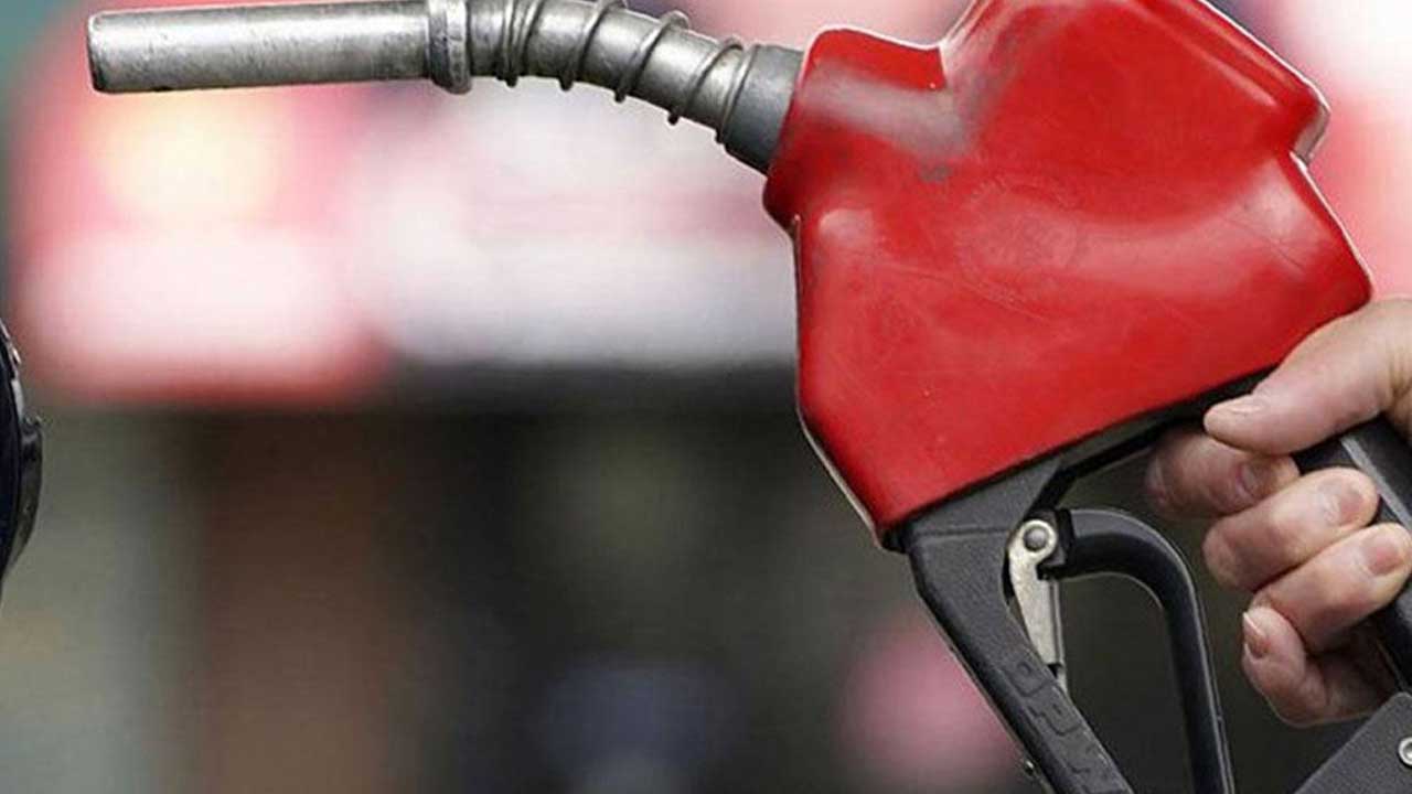 Saatler sonra zam geliyor: Akaryakıt fiyatları ile ilgili yeni gelişme!