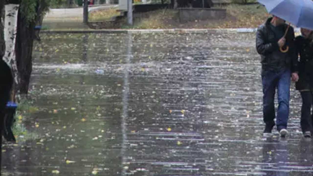 İzmirlilere yağış uyarısı yapıldı: Konak, Bayraklı, Karşıyaka, Çiğli, Buca, Bornova, Gaziemir, Karabağlar ve bu ilçeler...