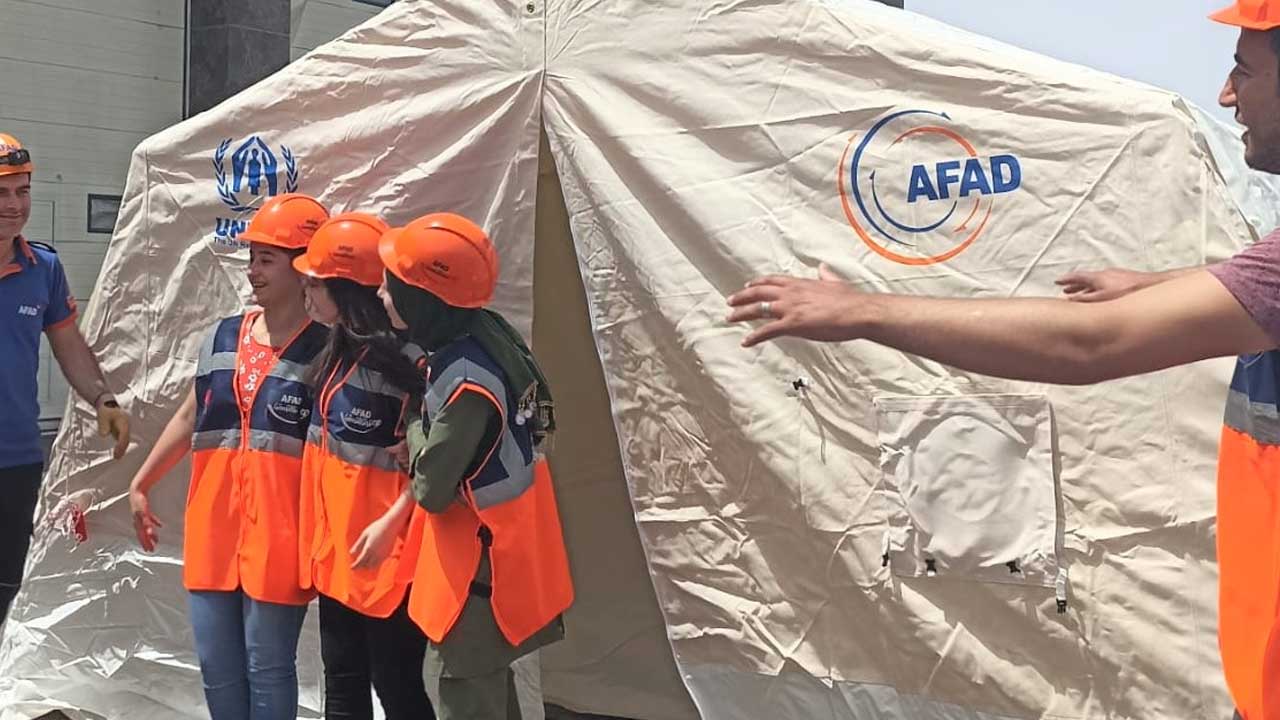 35 Yaşından küçük olanlar: AFAD maaşlı personel alımı yapacak! Başvurular 13 gün sonra başlıyor