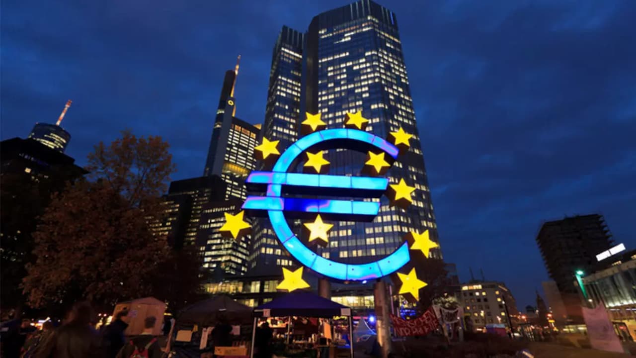 ECB’nin Sürpriz Faiz Artırımı: Enflasyon Hedefine Ulaşmak İçin Gerekli Bir Adım