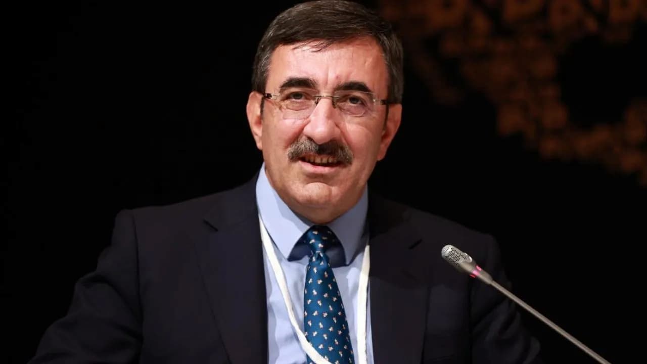 Yeni vergi düzenlemesi geliyor! Vergi Adaleti Nasıl Sağlanabilir? Cumhurbaşkanı Yardımcısı Cevdet Yılmaz’ın Açıklamaları