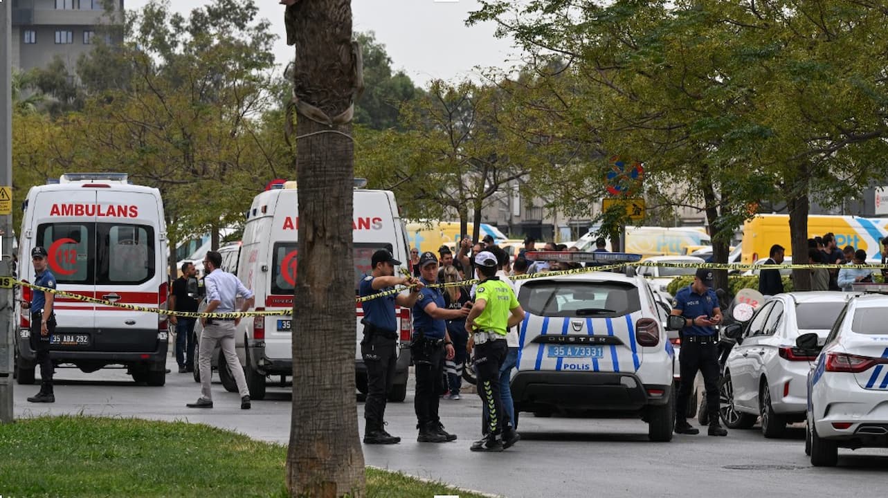 İzmir Adliyesi yakınında silahlı kavga: 1 ölü, 5 yaralı