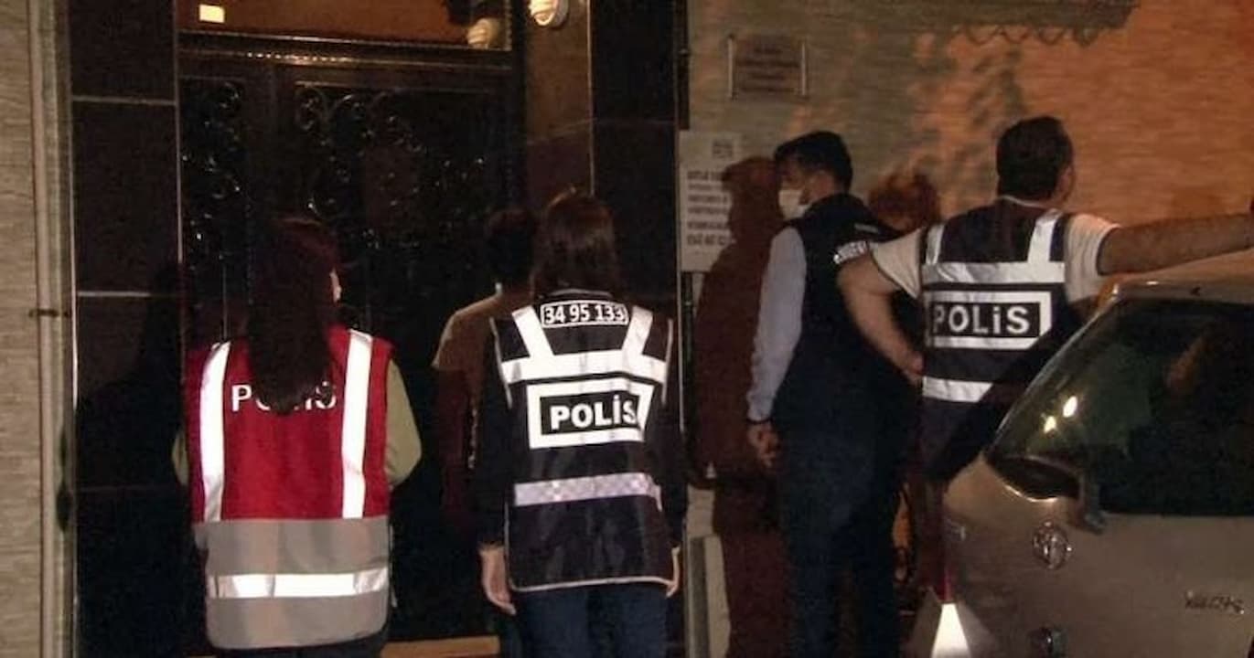 İstanbul'un Kalbinde FETÖ Operasyonu: Gizemli İsimler ve Üç Yıllık Bekleyişin Ardındaki Sır Perdesi Aralanıyor