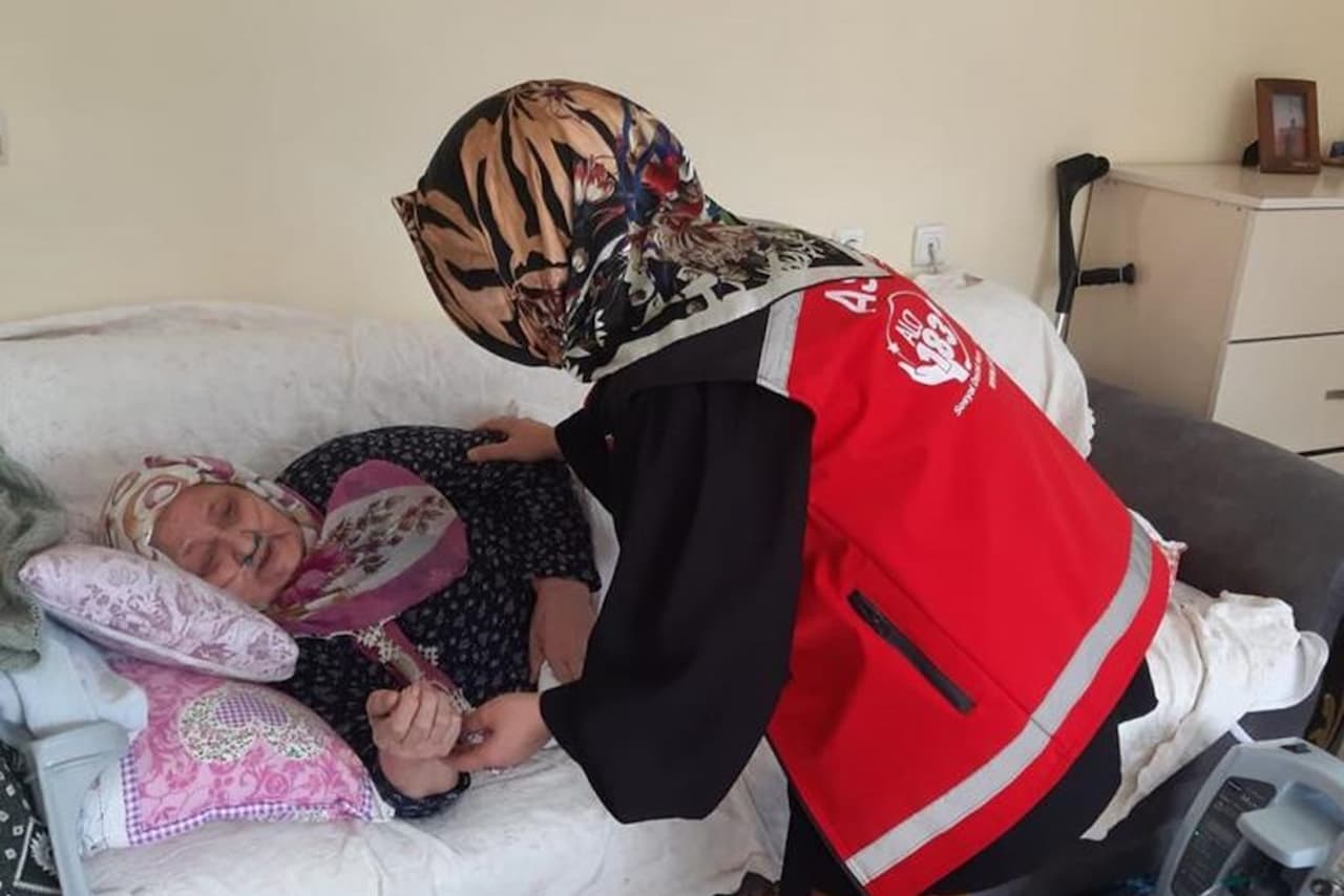 Evde Bakım Yardımı Kimlere Verilir? Ne Kadar Yardım Verilir?