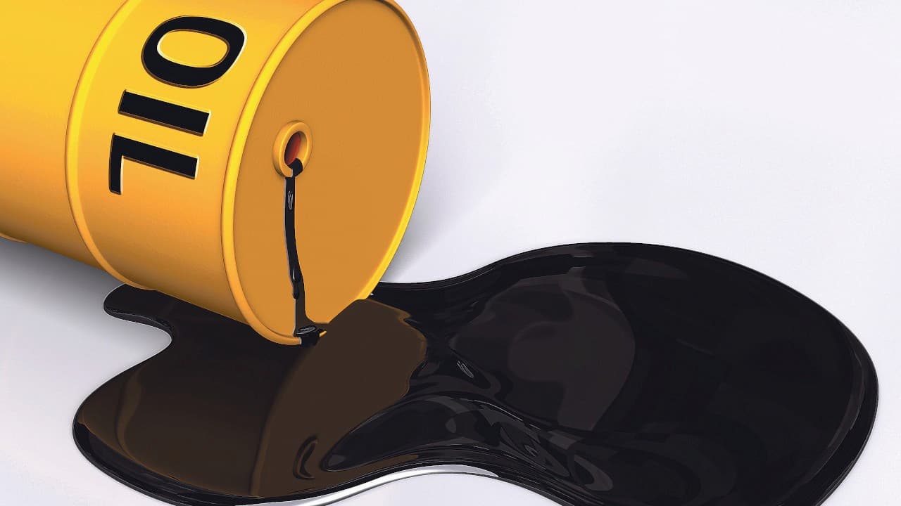 Enerji Piyasalarında Sarsıcı Gelişme: OPEC+ Toplantısının Ertelenmesi Petrol Fiyatlarını Dip Yaptırdı