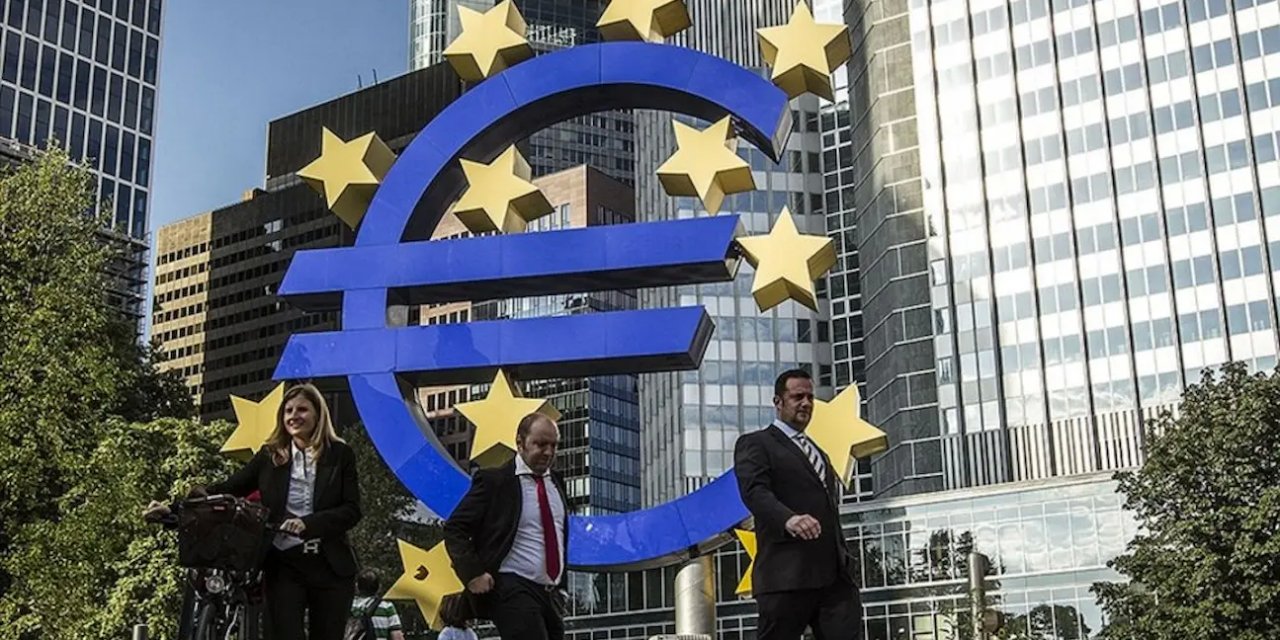 Avrupa Merkez Bankası'ndan Tarihi Faiz Kararı: Ekim 2022'de En Yüksek Seviyeye Ulaştı