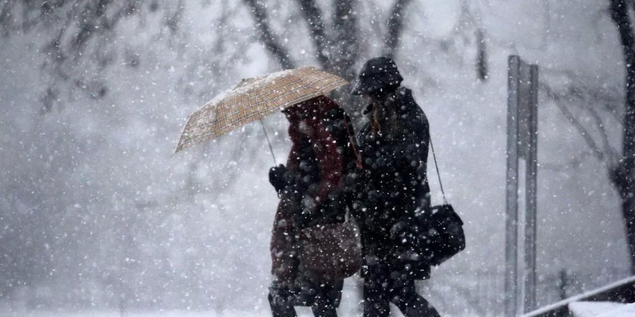 AKOM tarih verdi! O şehirde yaşayanlar dikkat: O tarihe kadar sağanak, kar ve buz gibi hava olacak