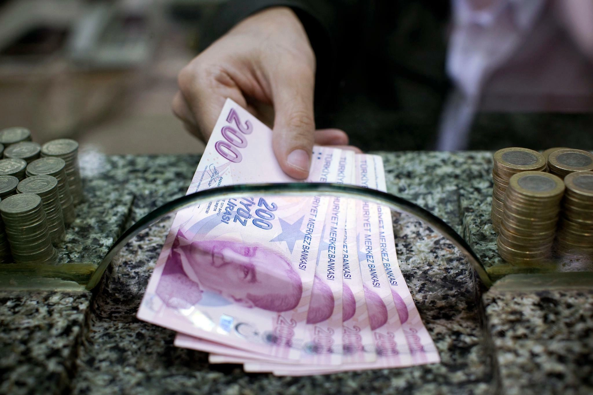 Öğrencilerin beklediği haber bu sabah geldi! KYK burs ödemeleri başladı