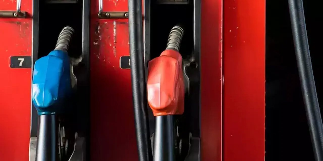 Petrol Fiyatları Dip Yaptı, Türkiye'de Akaryakıt Fiyatları Ne Durumda?