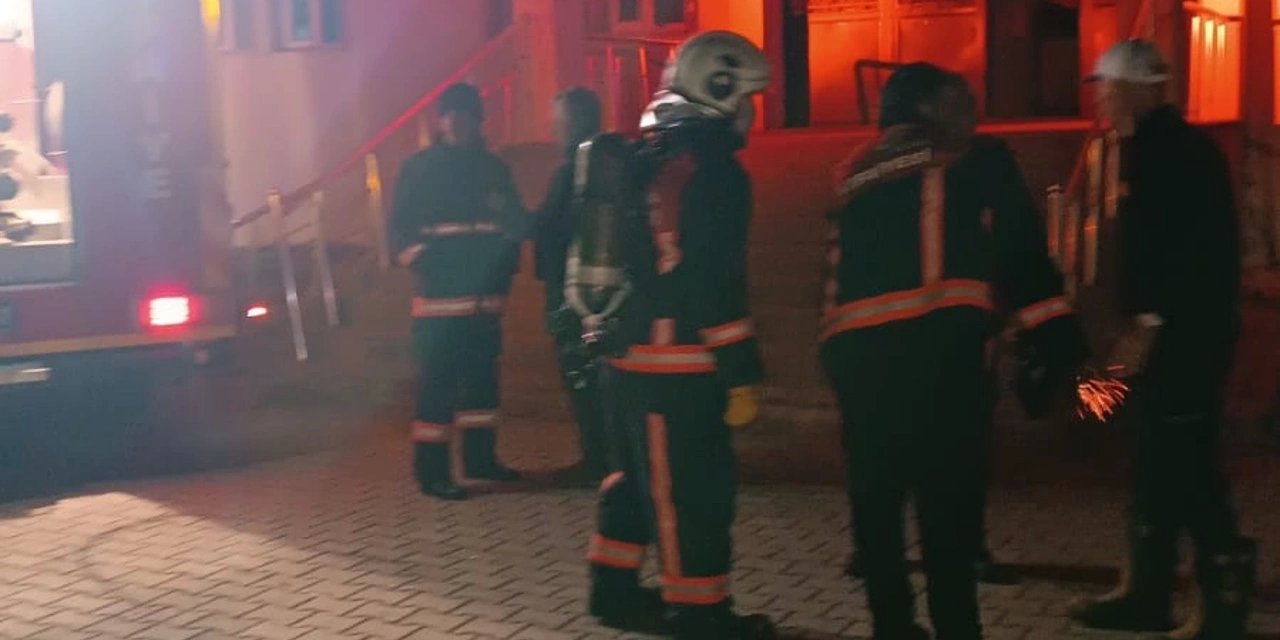 Yüksekova'da Facia Önlendi – Erken Müdahale Öğrencileri Yurt Yangınından Kurtardı.