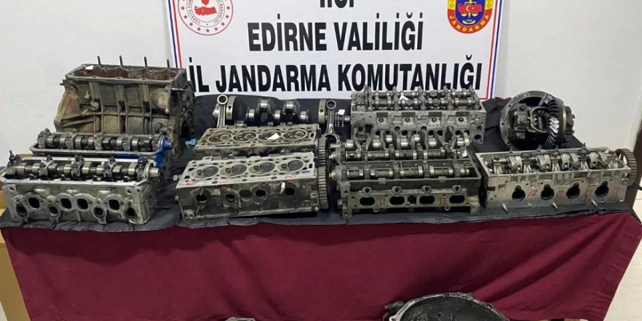 Edirne'nin Elit Jandarma Birimi, Ele Geçirilen Oto Parçası Kaçakçılarına Baskın Yaptı!
