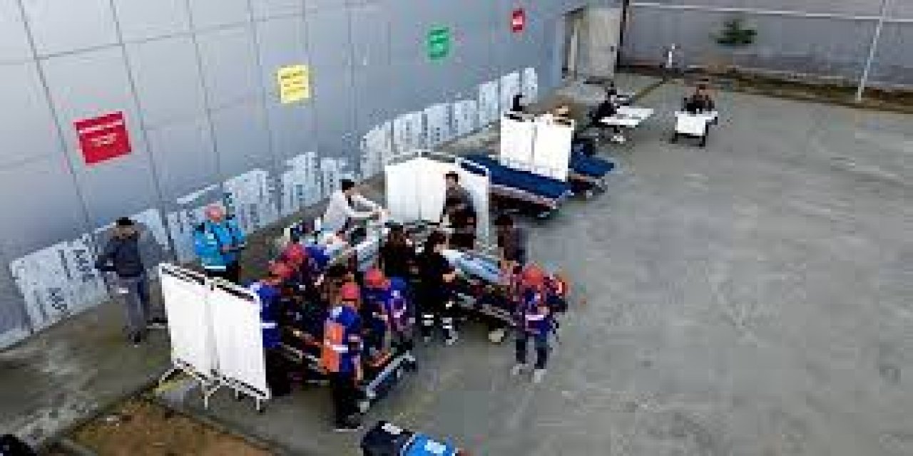 Diyarbakır Lice'de Gerçekleşen Büyük Deprem Tatbikatı: UMKE, AFAD ve 112 Acil Sağlık Ekipleri Senaryo Üzerinden Hayat Kurtarıyor