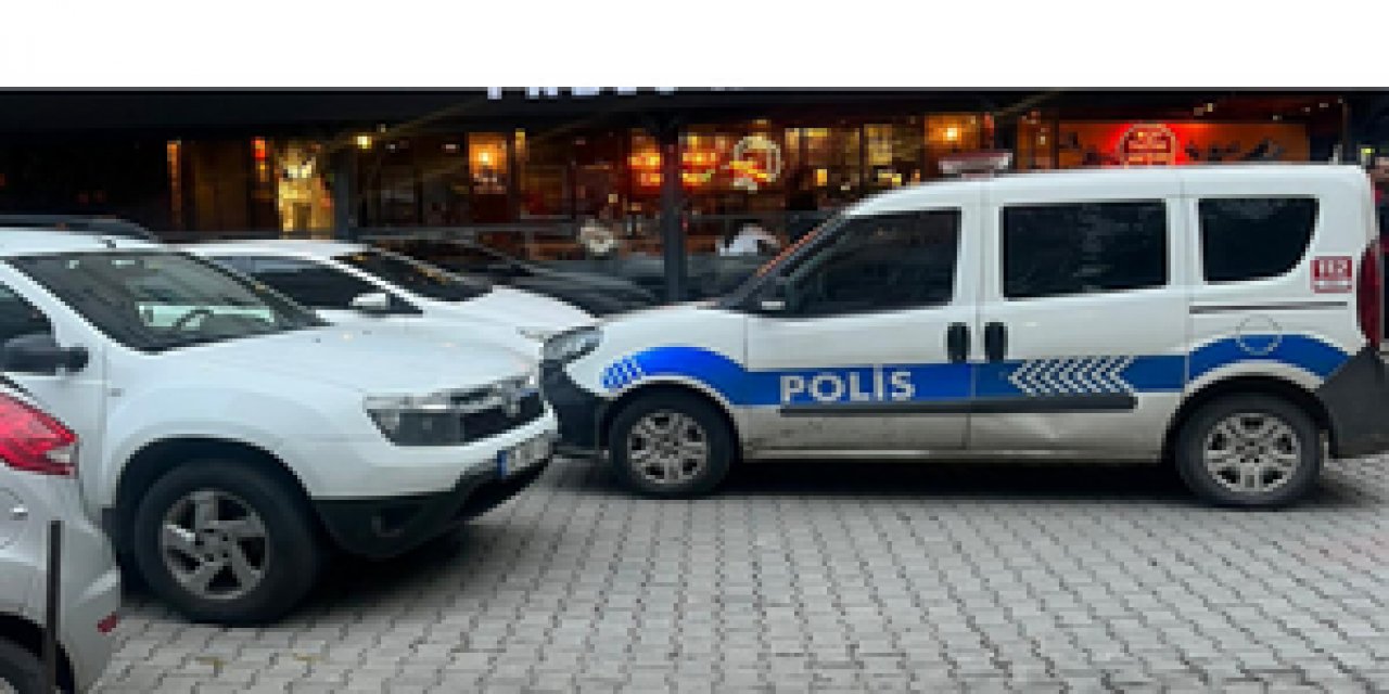 İzmir Bayraklı' da Aile Dramı Genç Kadın, Amerika Hayalleriyle Dedesini Darp Etti.