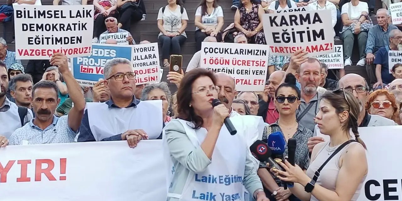 Türkiye'nin Eğitim Gündemi: Laiklikten Asgari Ücrete, Seçimlerden Öğrenci Başarısına Derin Bir Bakış