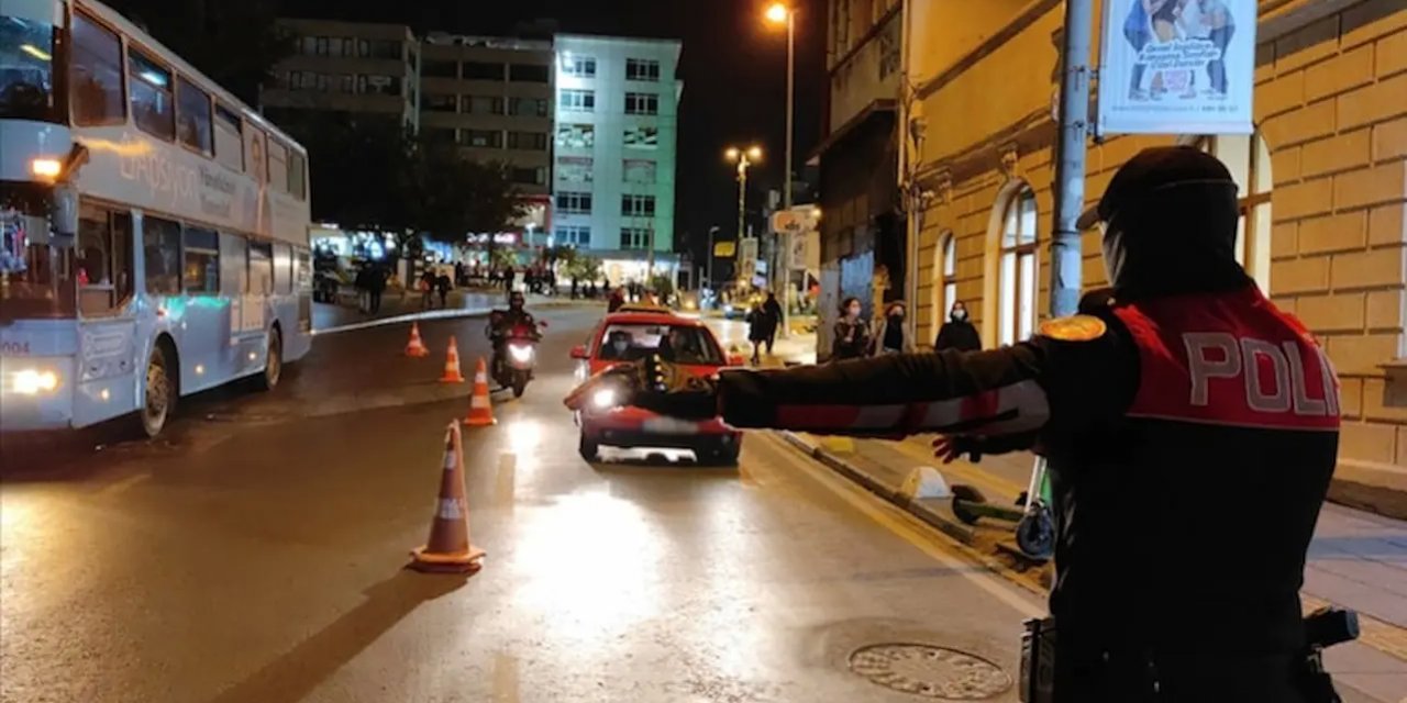 İstanbul Emniyet Müdürlüğü'nden Önemli Adım: Huzur Uygulaması Yılbaşına Kadar Devam Edecek