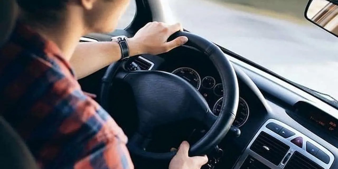 2024'te Ehliyet Alacaklar İçin Büyük Değişiklik: Yaş Sınırları Düşüyor, Trafik Deneyimi Erken Başlıyor