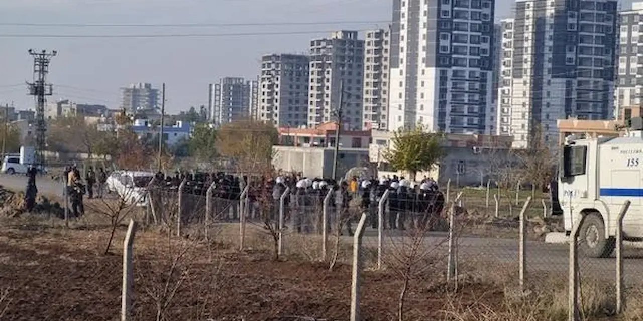 Diyarbakır Kayapınar'da Gergin Anlar: Trafo Çalışması Sırasında Çıkan Kavga ve Ateş Açma Olayı