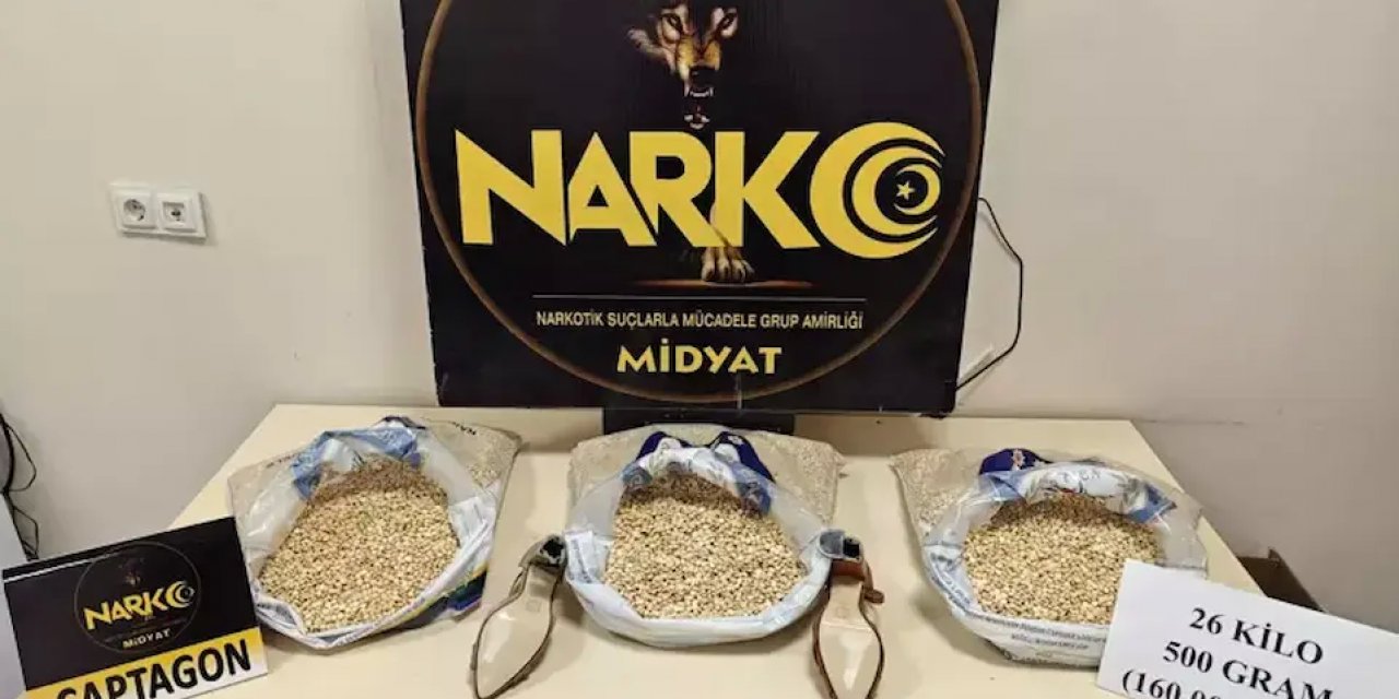 Midyat'ta Dev Operasyon: Kadın Ayakkabılarına Gizlenmiş Uyuşturucu Haplar Ele Geçirildi