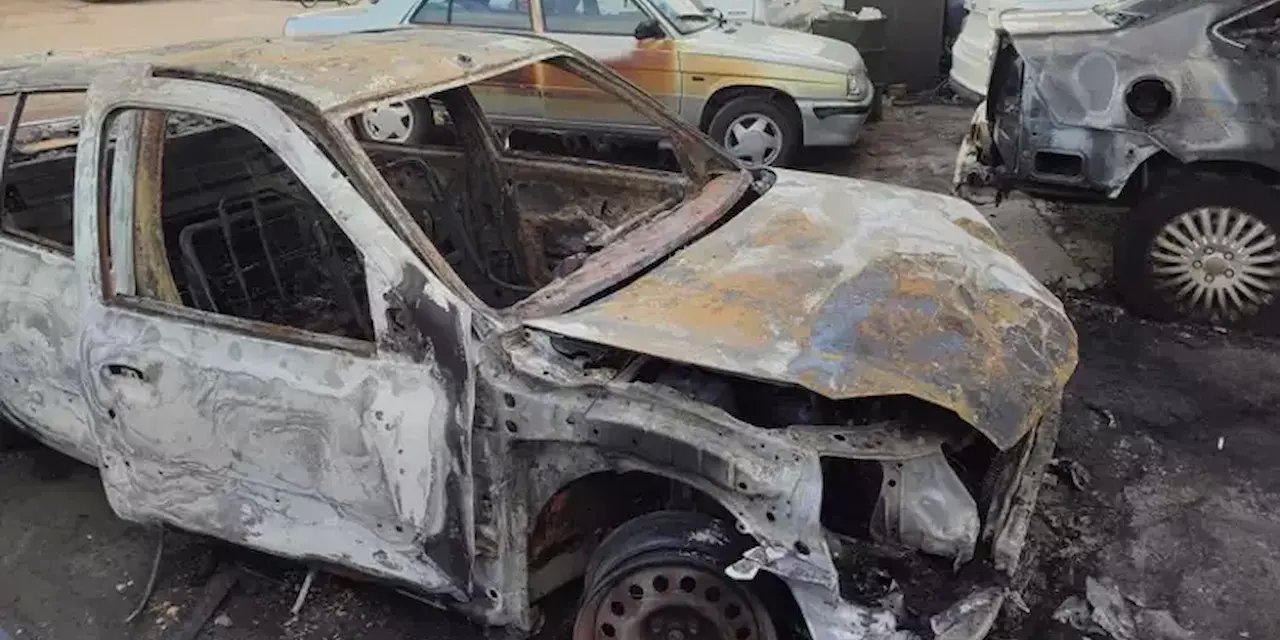 Adana Kozan'da Gece Yarısı Kundaklama: 8 Araç Alevlere Teslim
