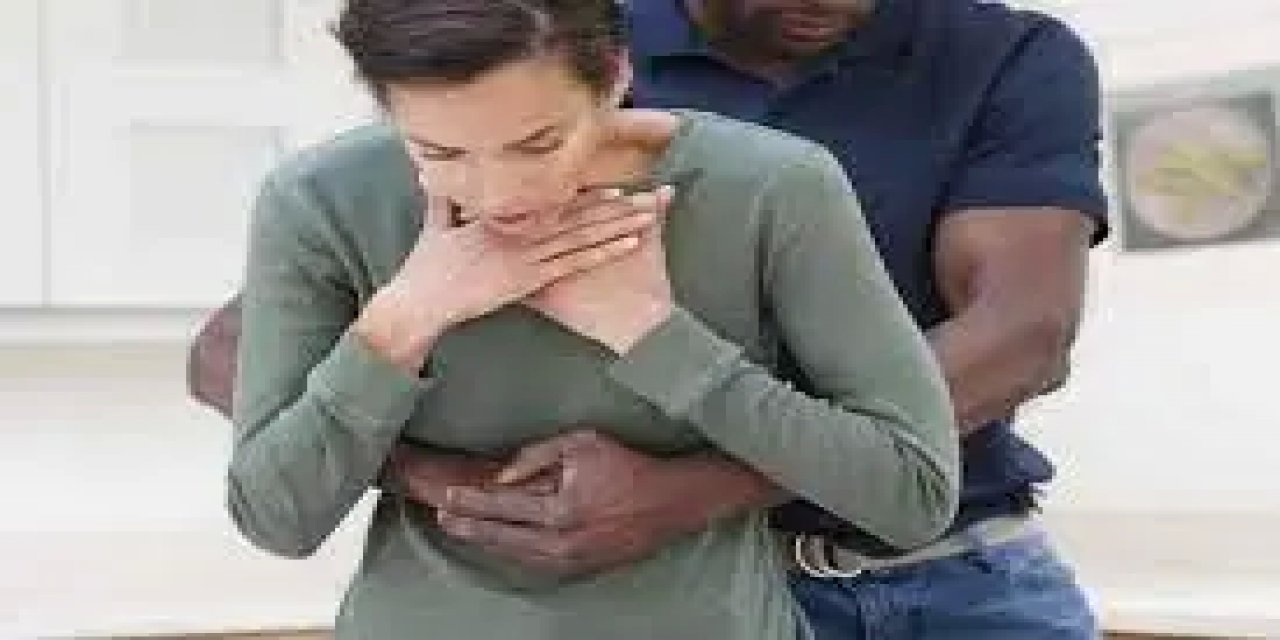 Heimlich Manevrası ile Nefes Yolu Tıkanıklığına Müdahale! Çorum'da Hayat Kurtaran Kahramanlık!