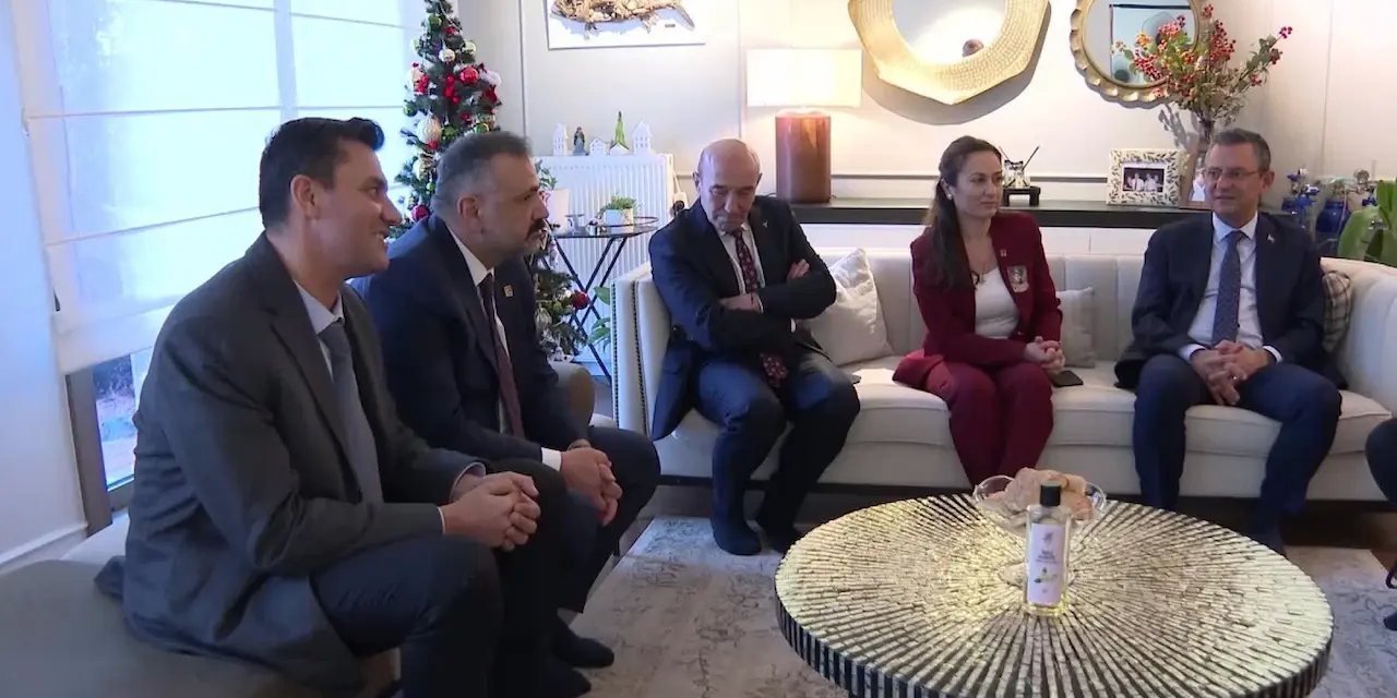 CHP Lideri Özgür Özel'den Anlamlı Taziye Ziyareti: Hüdai Fazlılar'ın Ailesine Duygusal Destek