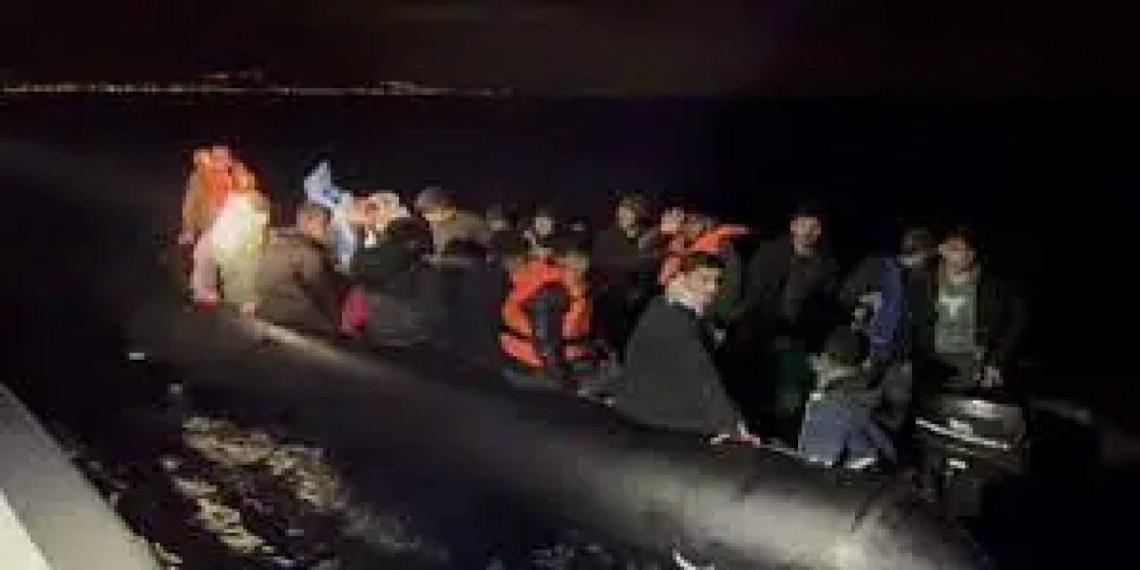 Ege Denizi'nde Düzensiz Göçmenlerin Kurtarılışı: Ayvacık'ta 70 Kişi Yakalandı