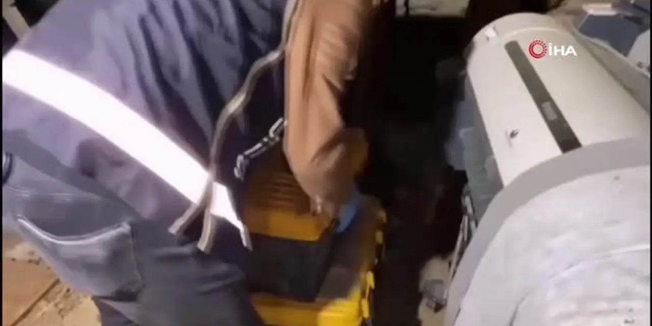 İzmir Konak'ta Kıraathane Baskını: Gizlenen Gerçekler Açığa Çıkıyor!