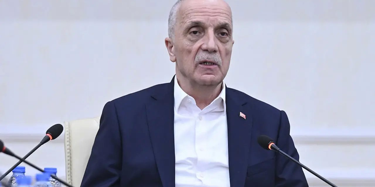 Yılbaşında Fabrika Ziyareti  Türk-İş Başkanı Atalay'ın Mesajları