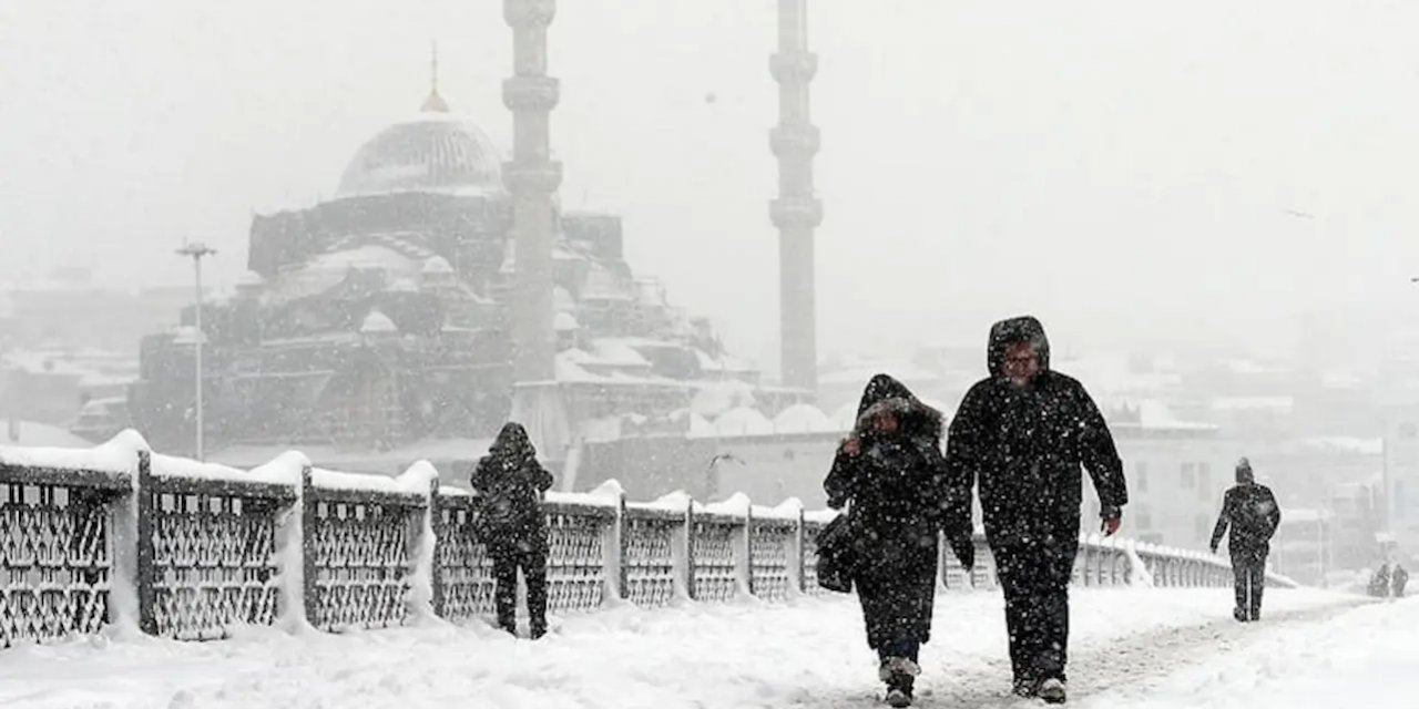 İstanbul'un Kışa Hazırlığı: Sıcaklık Değişimleri ve Karla Mücadele Stratejileri