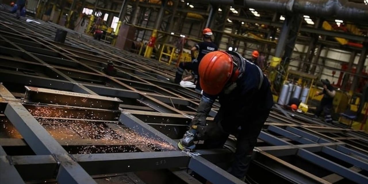 Türkiye'nin Sanayi Kapasitesinde Dikkat Çeken Artış: Aralık 2023 Rapor Analizi