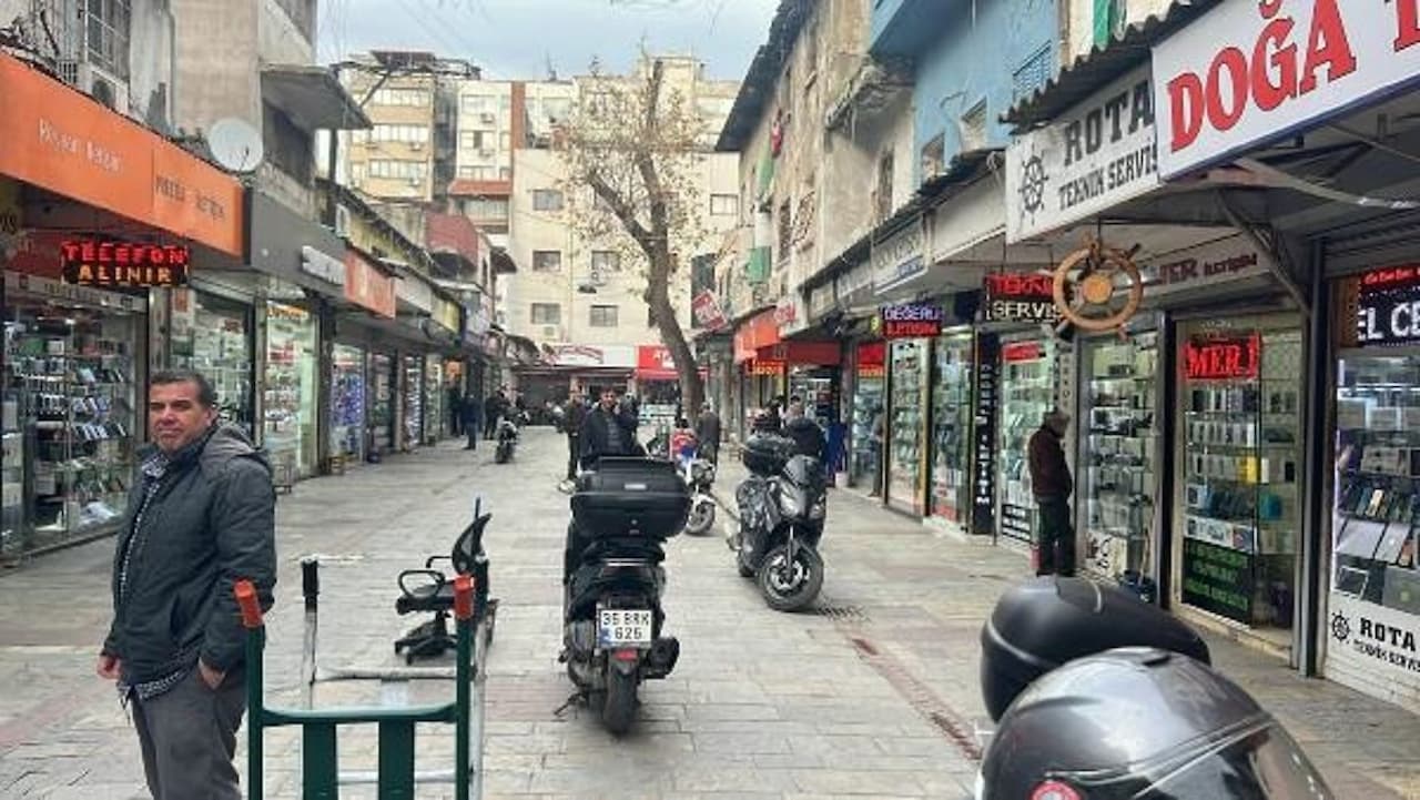 Ege Denizi'nde Meydana Gelen 4.2 Büyüklüğündeki Deprem Yürekleri Ağza Getirdi!