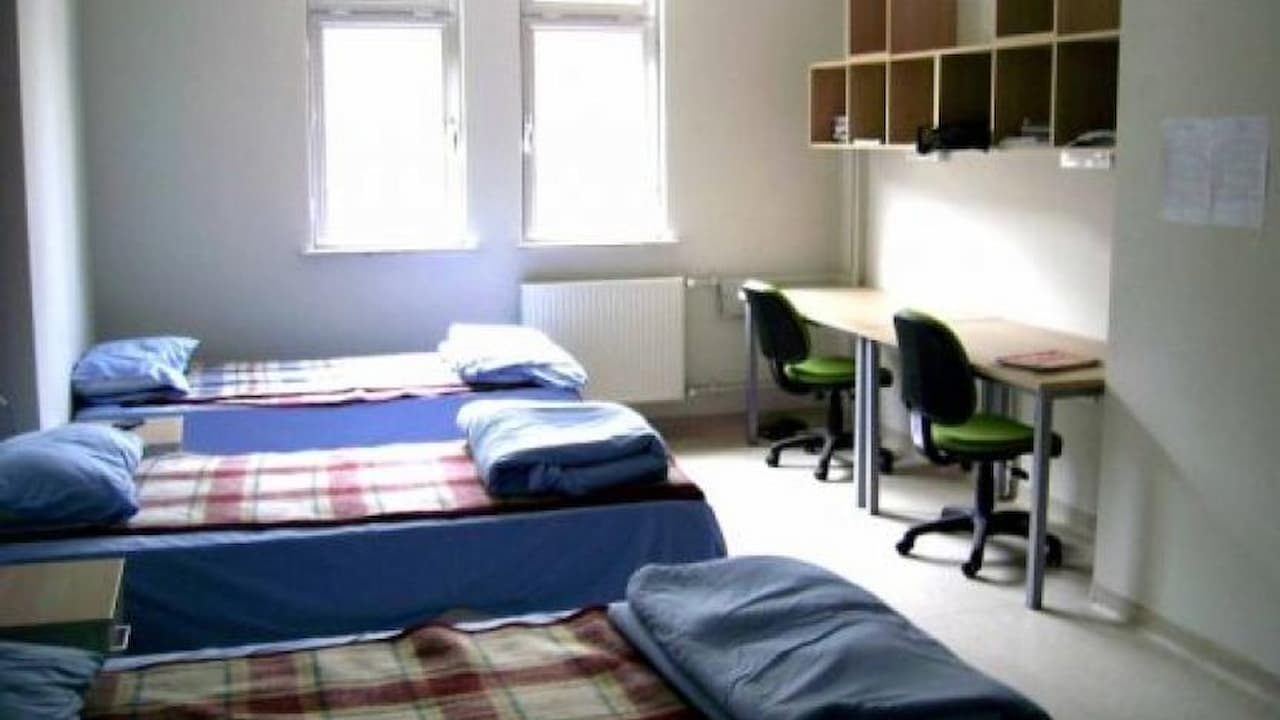 Alanya'da Depremzede İkizlerin Yurttan Atılma İddiası: Ayrımcılık ve İnsan Hakları İhlali