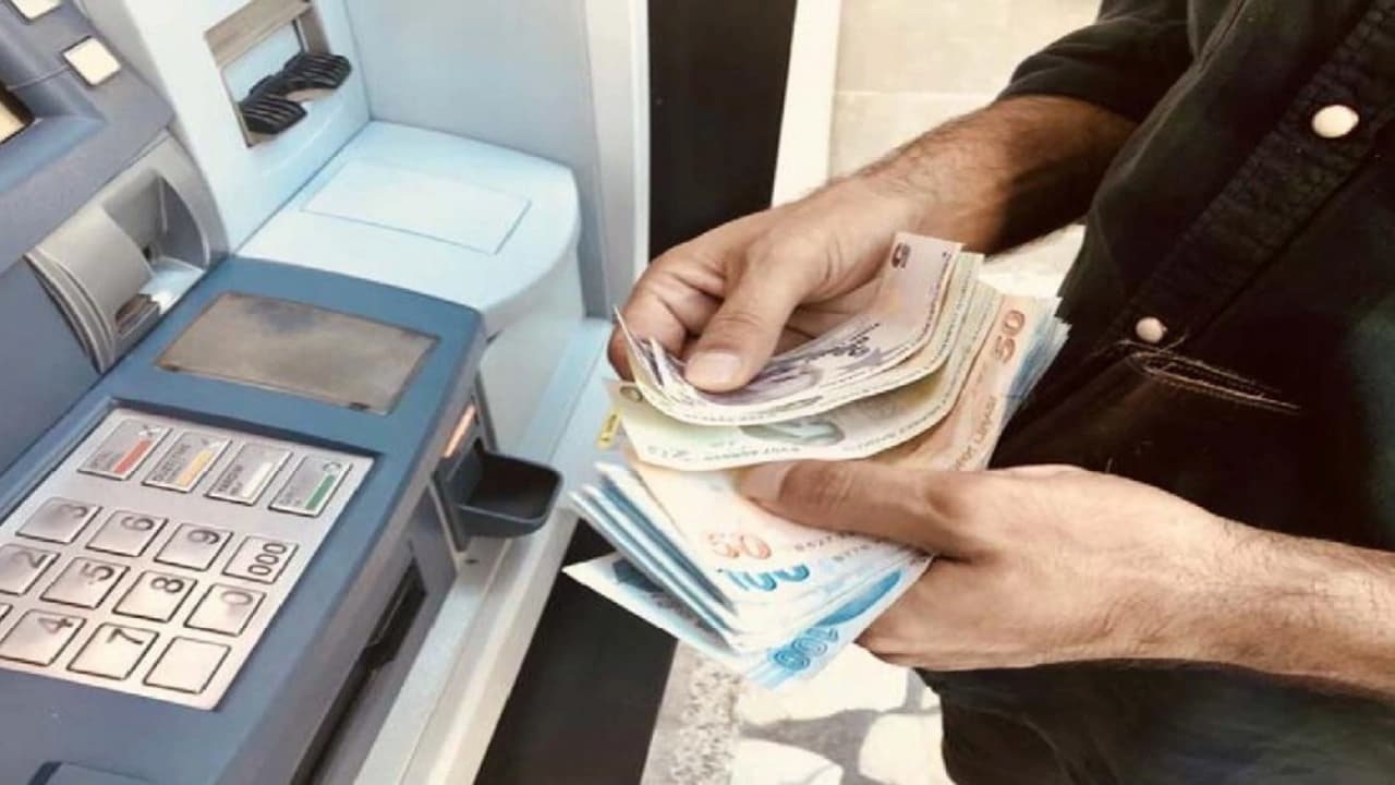 Finansal Özgürlük Yolunda Büyük Adım: Devlet Bankalarından Emeklilere Özel 20 Kat Maaş Kredi Fırsatı