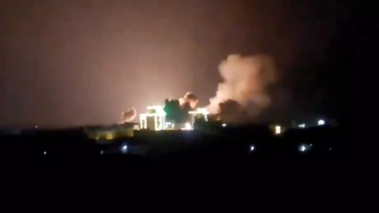 Kızıldeniz'de Gerilim Tırmanıyor: Yemen'de Hava Saldırıları ve Küresel Etkileri