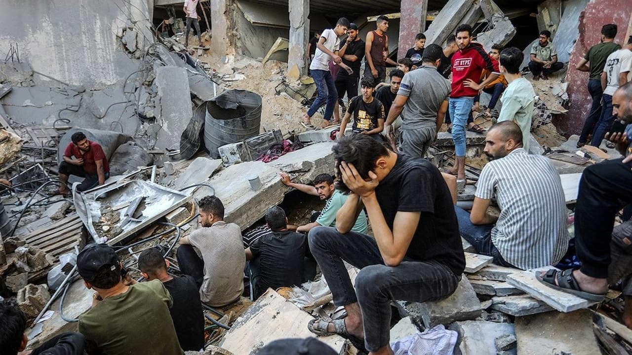 Gazze'deki İnsanlık Krizi: İsrail Engelleri, 800 Bin Kişinin Hayatını Tehdit Ediyor