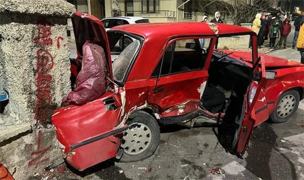 Sivas'ta Meydana Gelen Trafik Kazası: Kritik Anlar ve Acil Müdahale