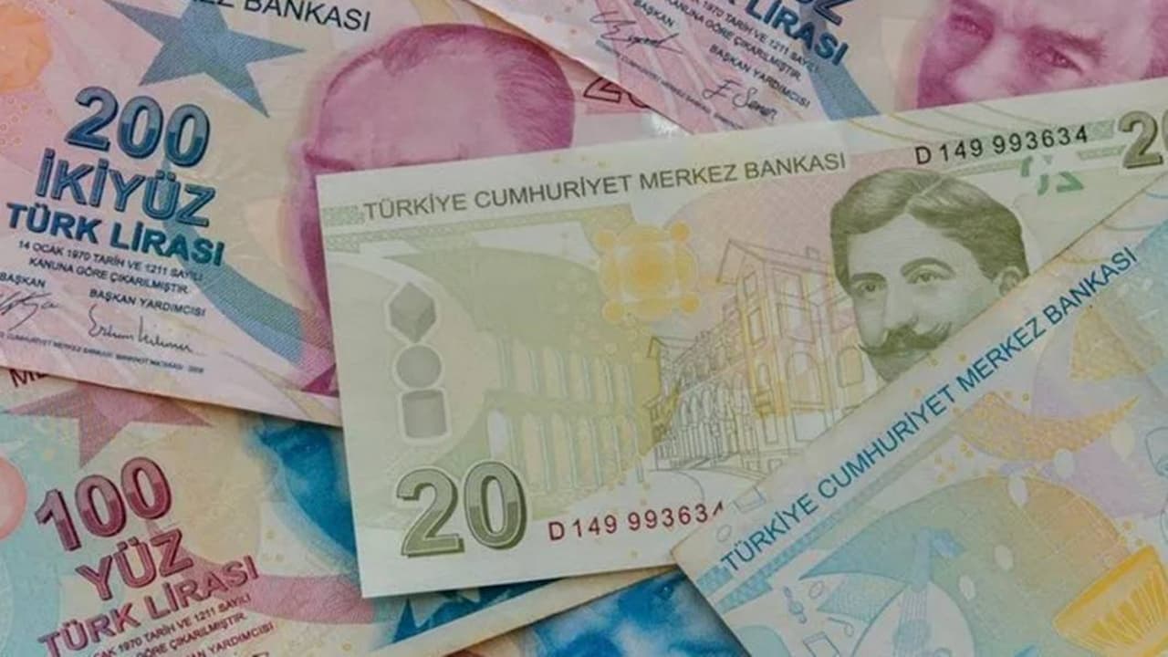 Emeklilere Tarihi Zam! Maaşlara 4500 TL Ek Artış Müjdesi