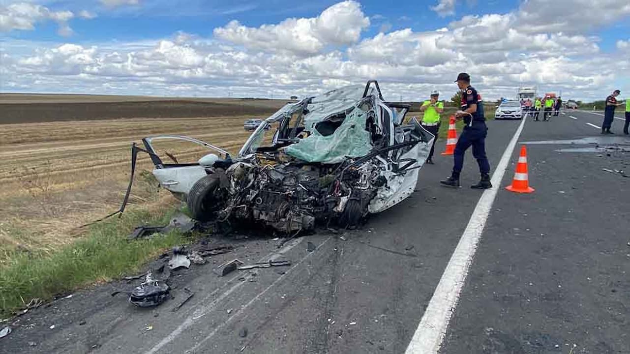 Tekirdağ'da Yürekleri Dağlayan Kaza: Şarampole Yuvarlanan Araç Can Aldı!