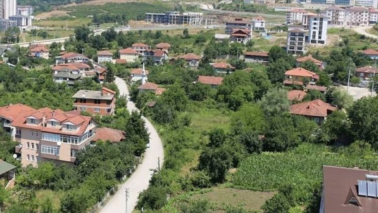 Alpagut Köyü'nde yaşayanlar artık elektrik faturası ödemiyor!